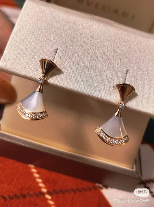 [Stars Jewelry]BVLGARI Divas' Dream White Mother-of-Pearl Diamond Fan Drop Earrings