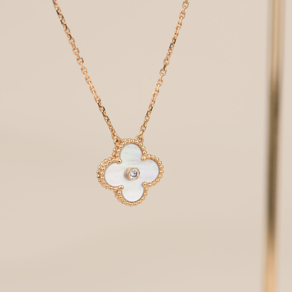 [Stars Jewelry]CLOVER 15MM DIAMOND WHITE FRITILLARIA NECKLACE